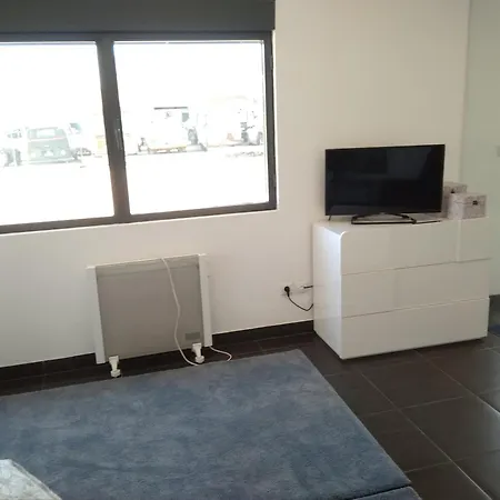 Privacidade Na Sua Estadia No Centro Do Montijo. *